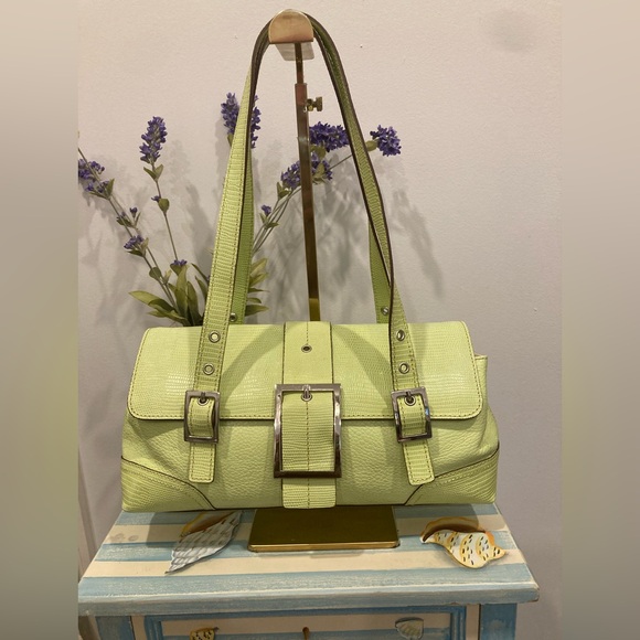 Maxx New York Lime Shoulder Bag - Picture 1 of 13